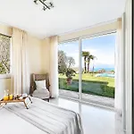 Perla By Whale Homes *