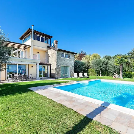 Villa Perla By Whale Homes