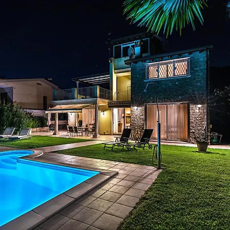 Perla By Whale Homes Villa