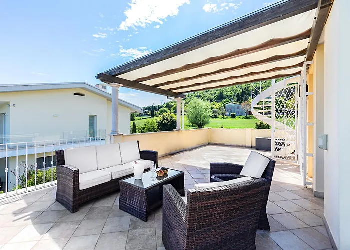 Willa Perla By Whale Homes Lonato
