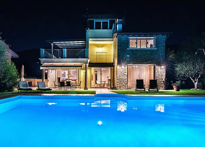 Perla By Whale Homes Willa
