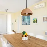 Perla By Whale Homes Vila *