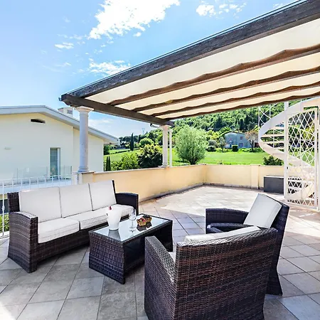 Willa Perla By Whale Homes Lonato